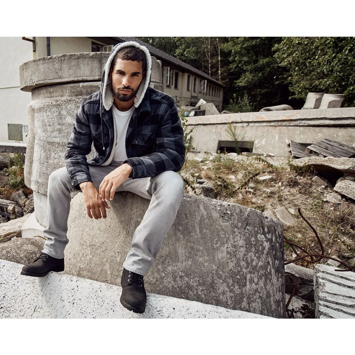 Brandit Lumber Hooded Jacket Black/Grey 3 Brandit Lumber Hooded Jacket Black/Grey - Image 3